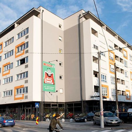 Flexible Selfcheckins 9 - Zagreb - Garage - Electric Vehicle Ccharger - Loggia - New - Apartments Repinc 9 ภายนอก รูปภาพ